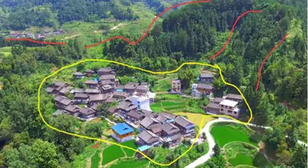 住宅风水知识大全 阴宅风水具有许多的特殊性 它的风水关系到子孙后代
